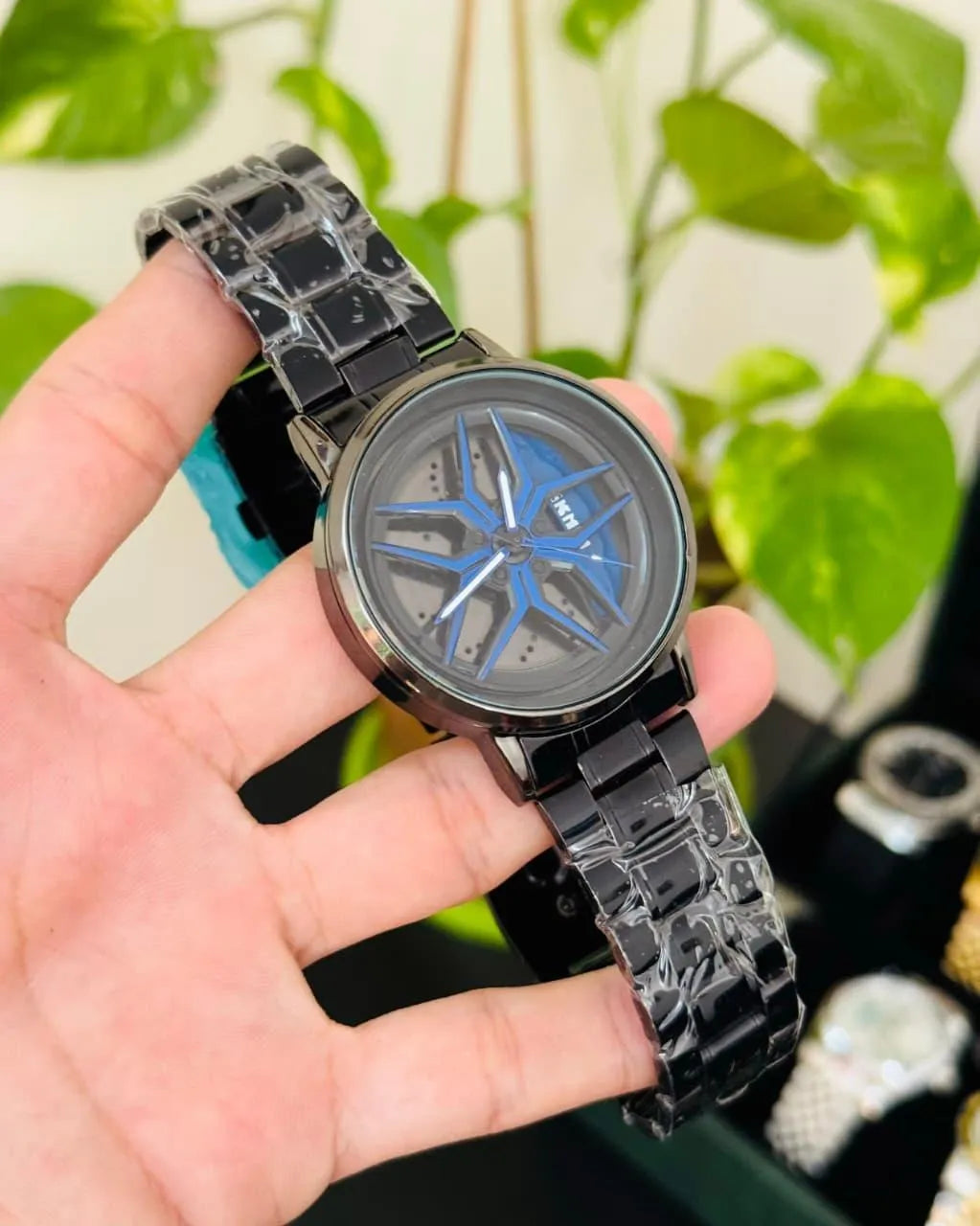 Stainless Steel Spinning Watch Red Dial Black Strap