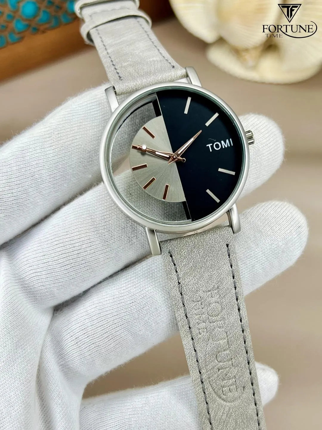 Men Multicolor PU Leather Strap Watch Round Dial Lightweight